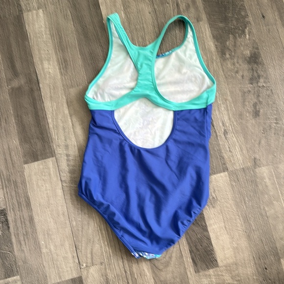 Speedo one piece swimwear - Picture 2 of 6